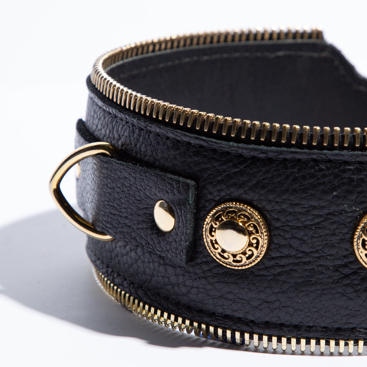 Zipper collar in black