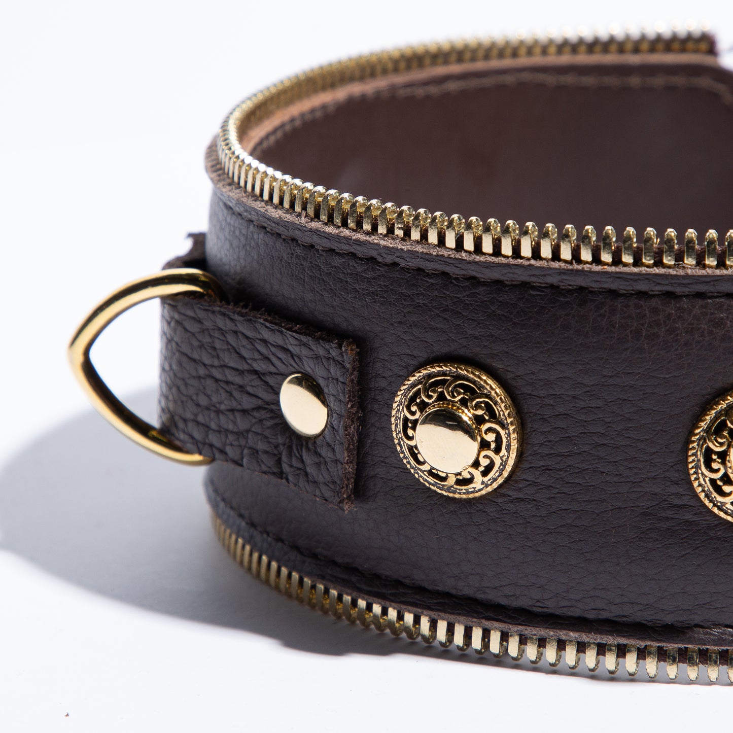 Zipper Collar in Brown